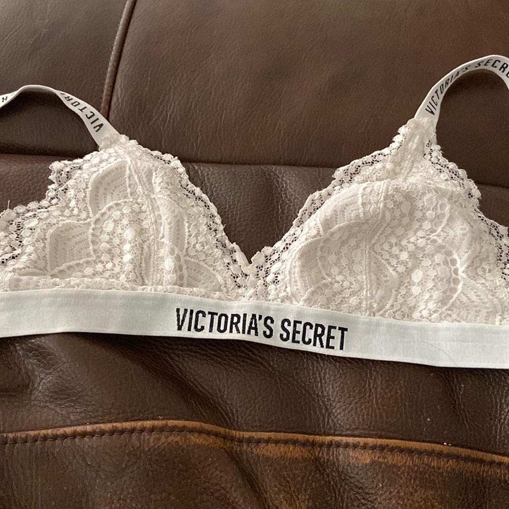 Unlined Victoria’s Secret bralette